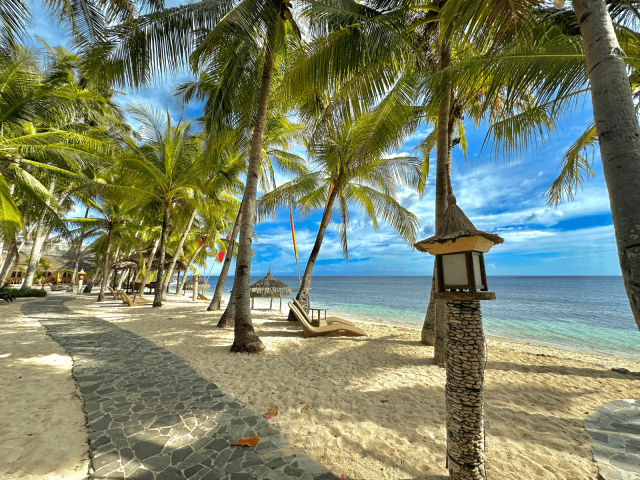 Coco Sunset Beach Resort, Siquijor, Filipijnen - Undiscovered.nl