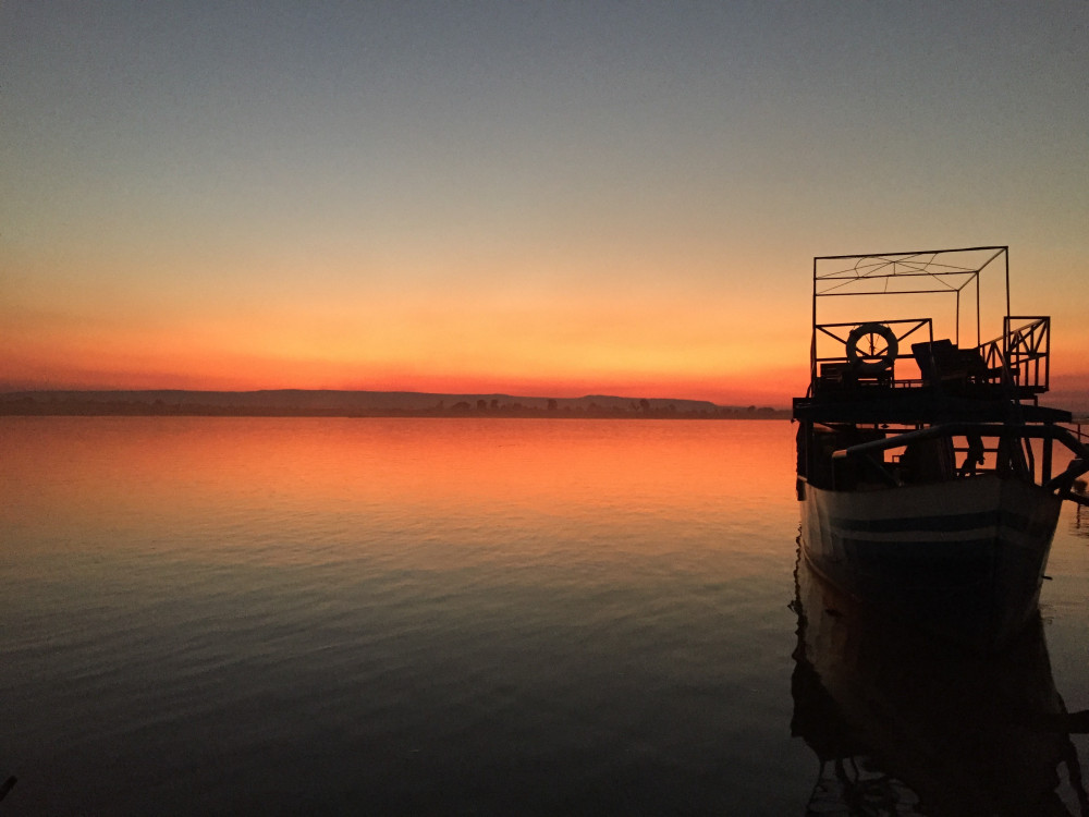 Boot tijdens de zonsondergang, Madagascar - Undiscovered.nl