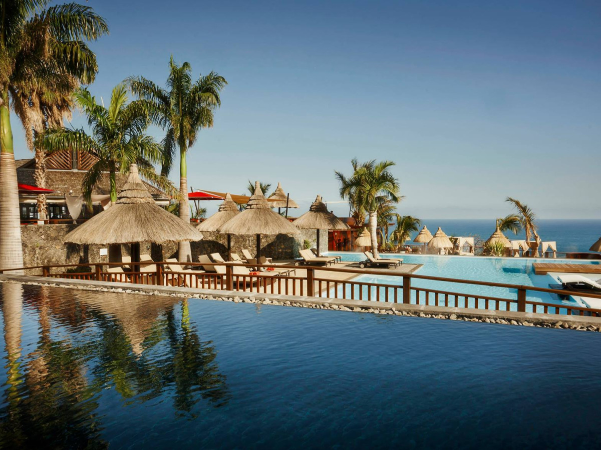 Zwembad bij hotel in Réunion - Undiscovered.nl