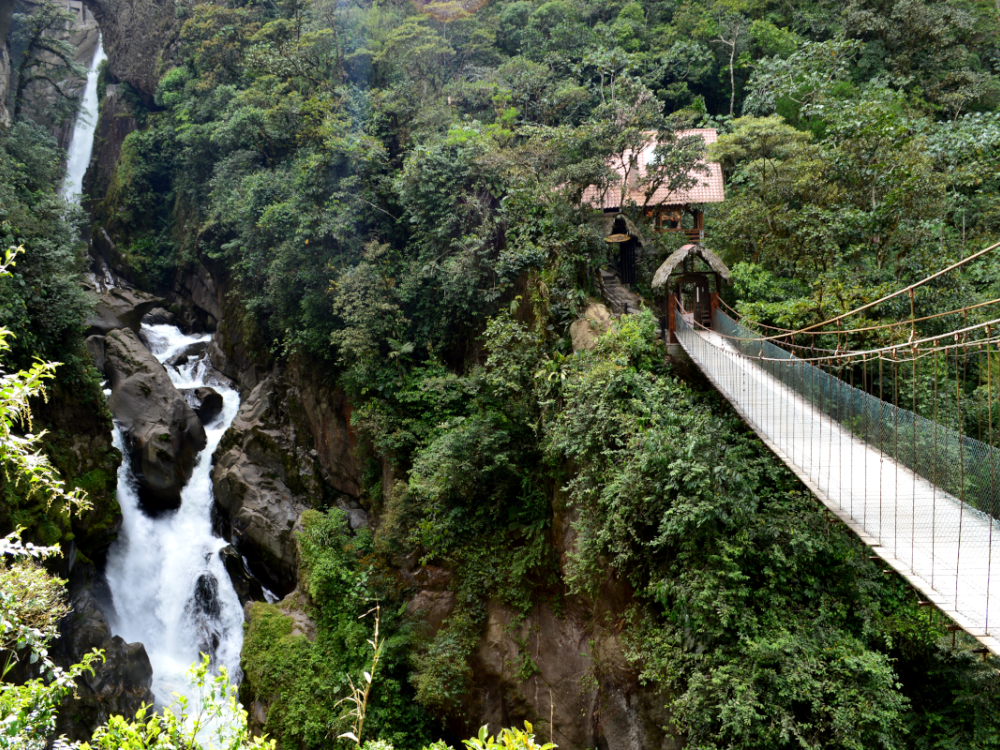 Waterval in Baños, Ecuador - Undiscovered.nl