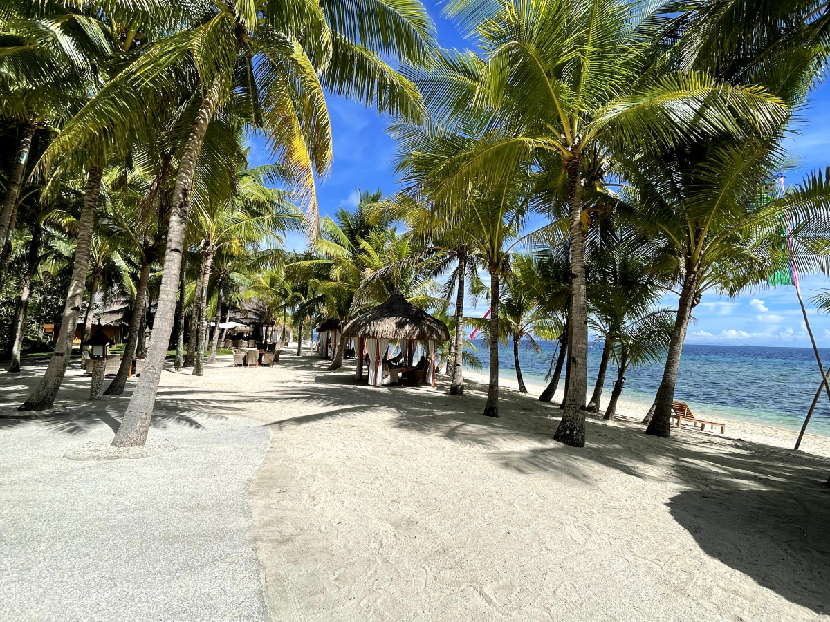 Coco Grove Beach Resort, Siquijor - Undiscovered.nl