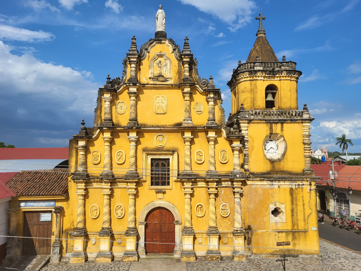 Kerk in León, Nicaragua - Undiscovered.nl