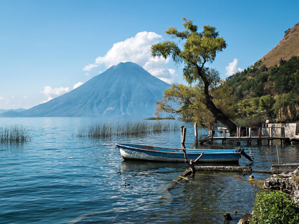 Uitzicht Lake Atitlan, Guatemala - Undiscovered.nl