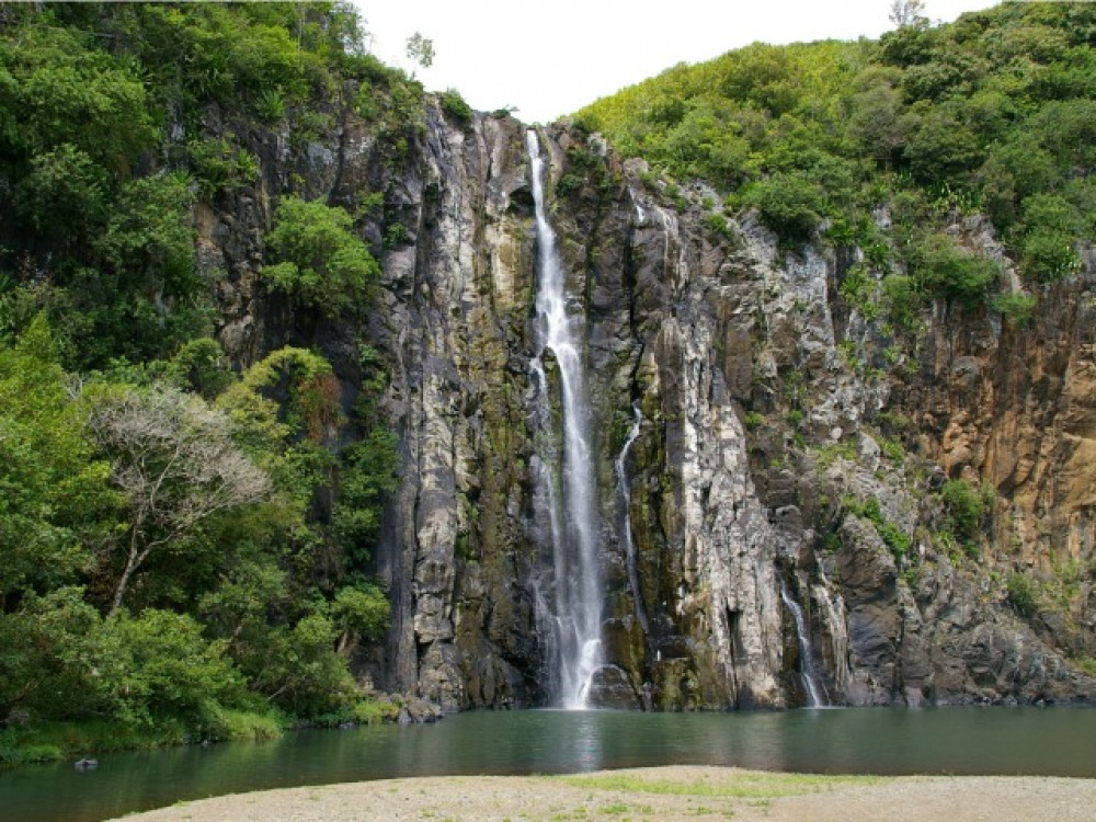 Waterval in Réunion - Undiscovered.nl