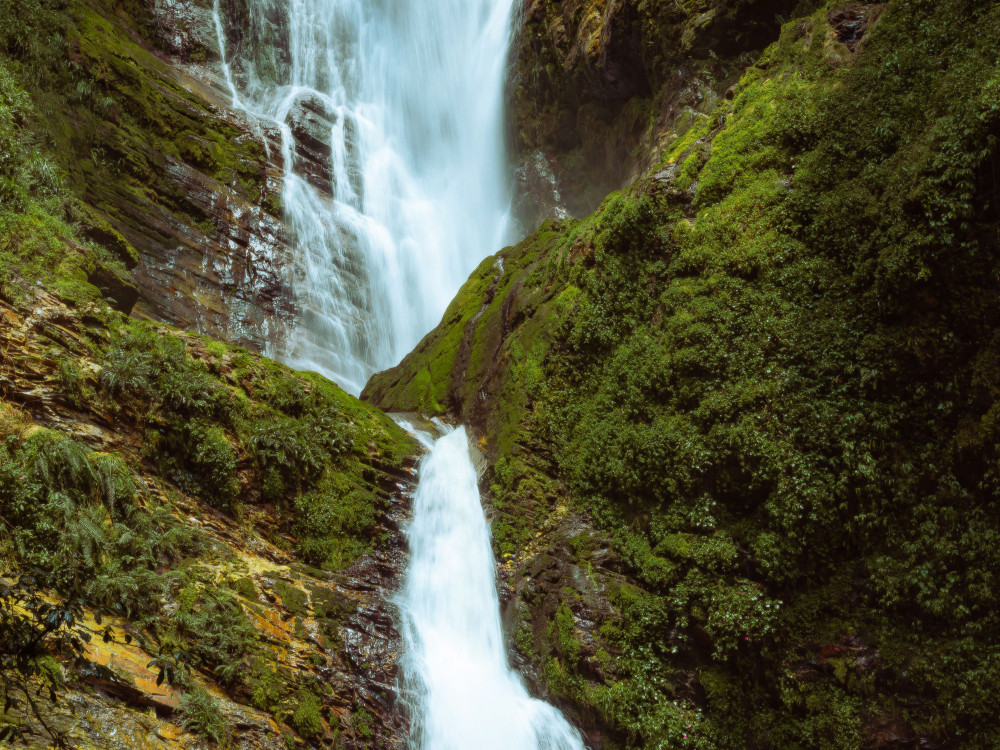 Waterval in Rwanda - Undiscovered.nl