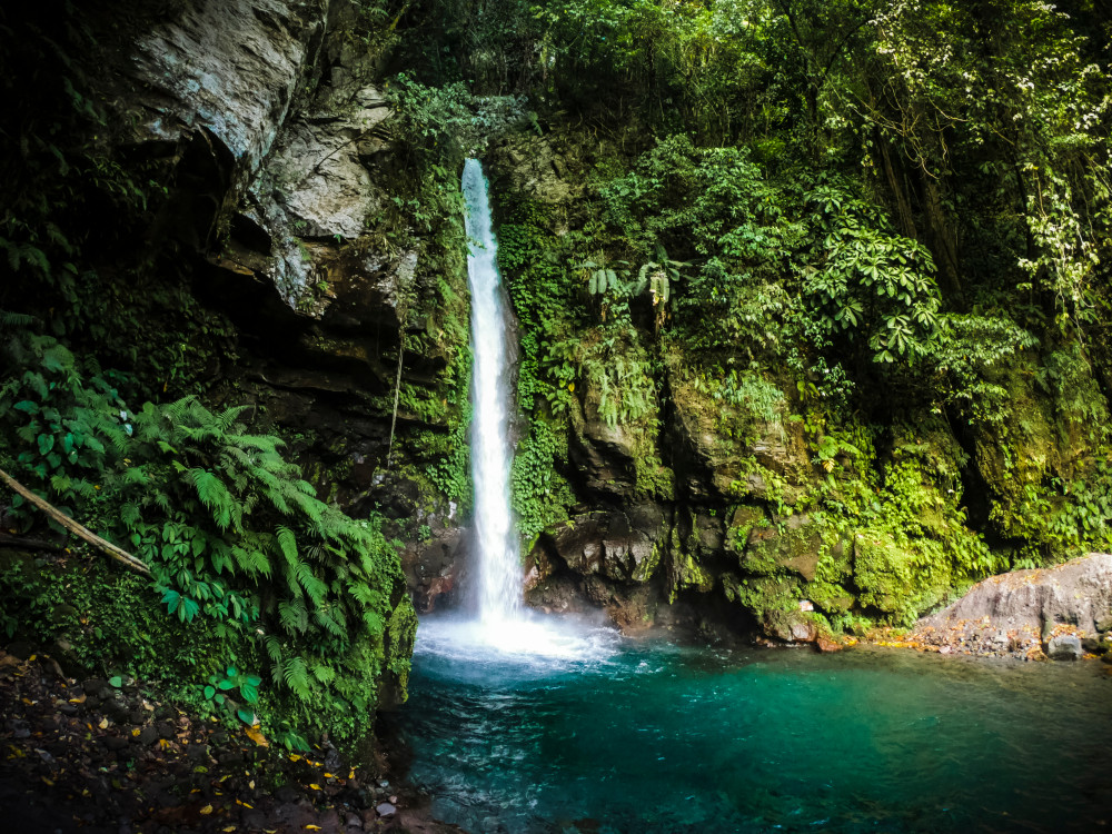 Tuasan Falls Camiguin Filipijnen - Undiscovered.nl