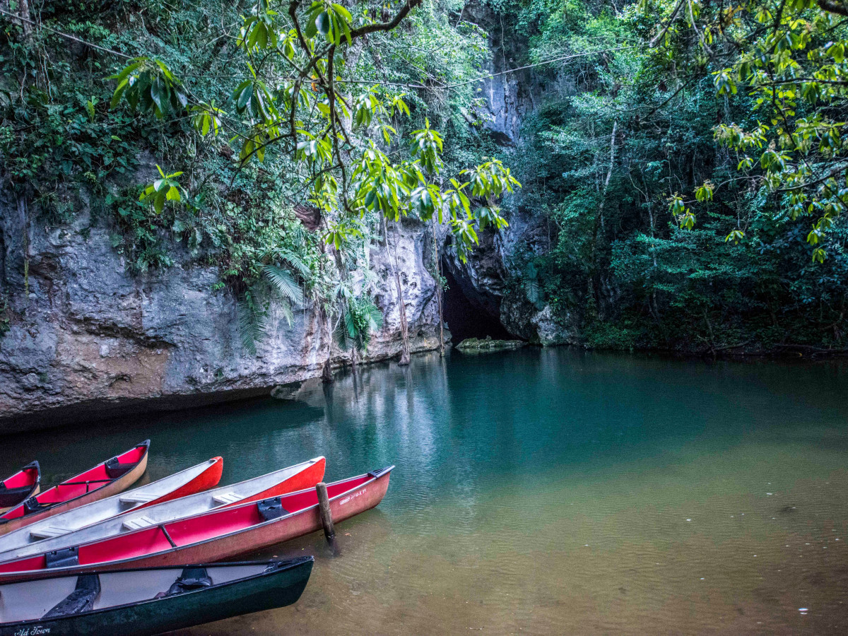 Barton Creek Cave, Cayo District, Belize - Undiscovered.nl
