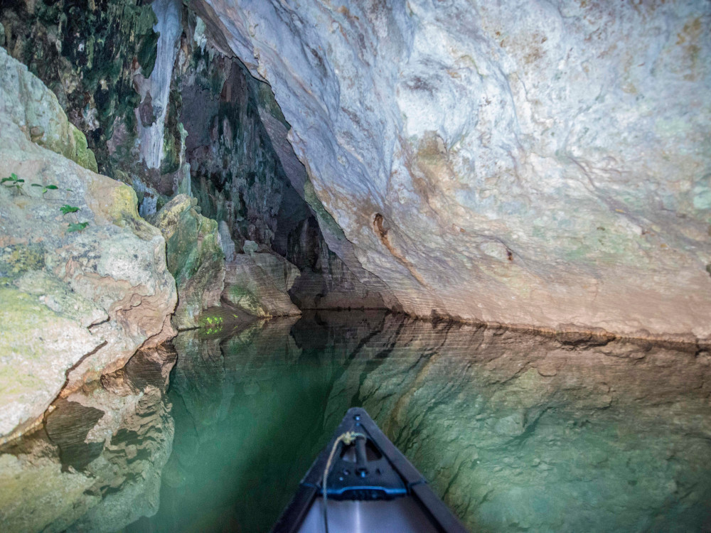 Barton Creek Cave, Cayo District, Belize - Undiscovered.nl