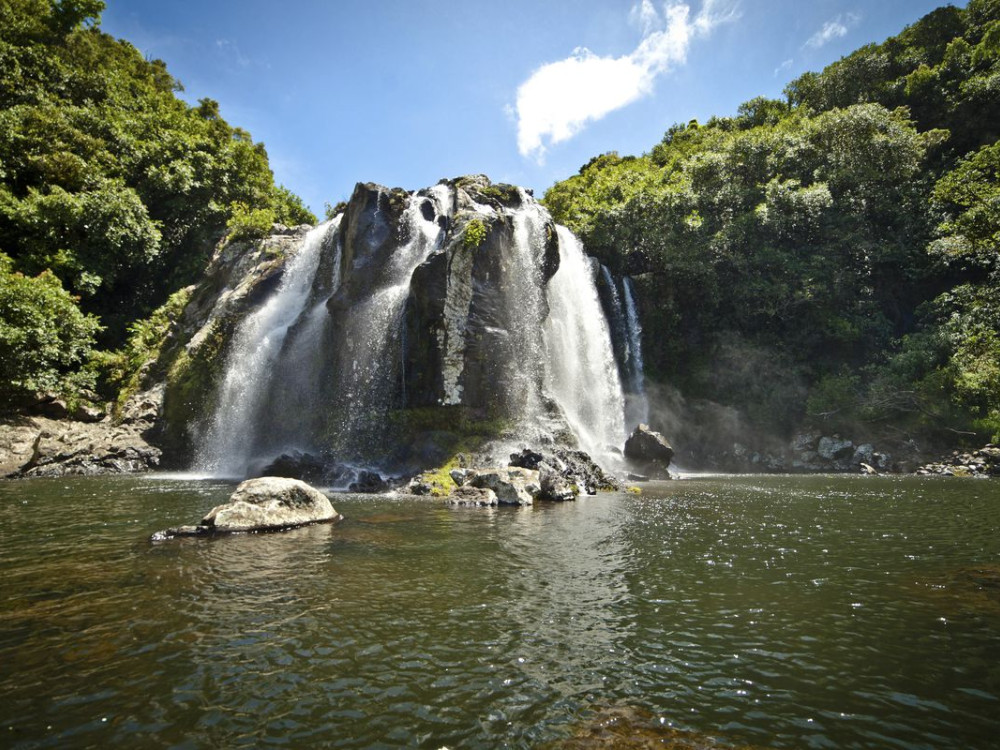 Waterval in Réunion - Undiscovered.nl