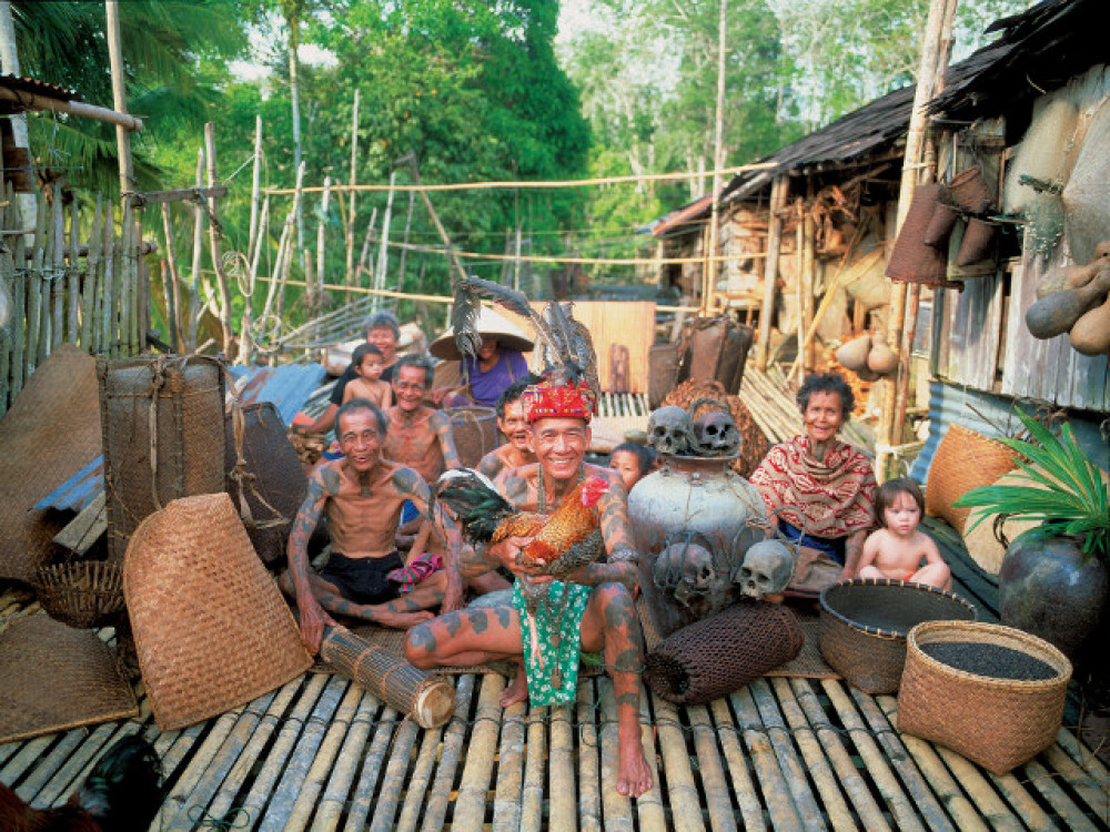 Locals in Batang Ai National Park, Borneo - Undiscovered.nl