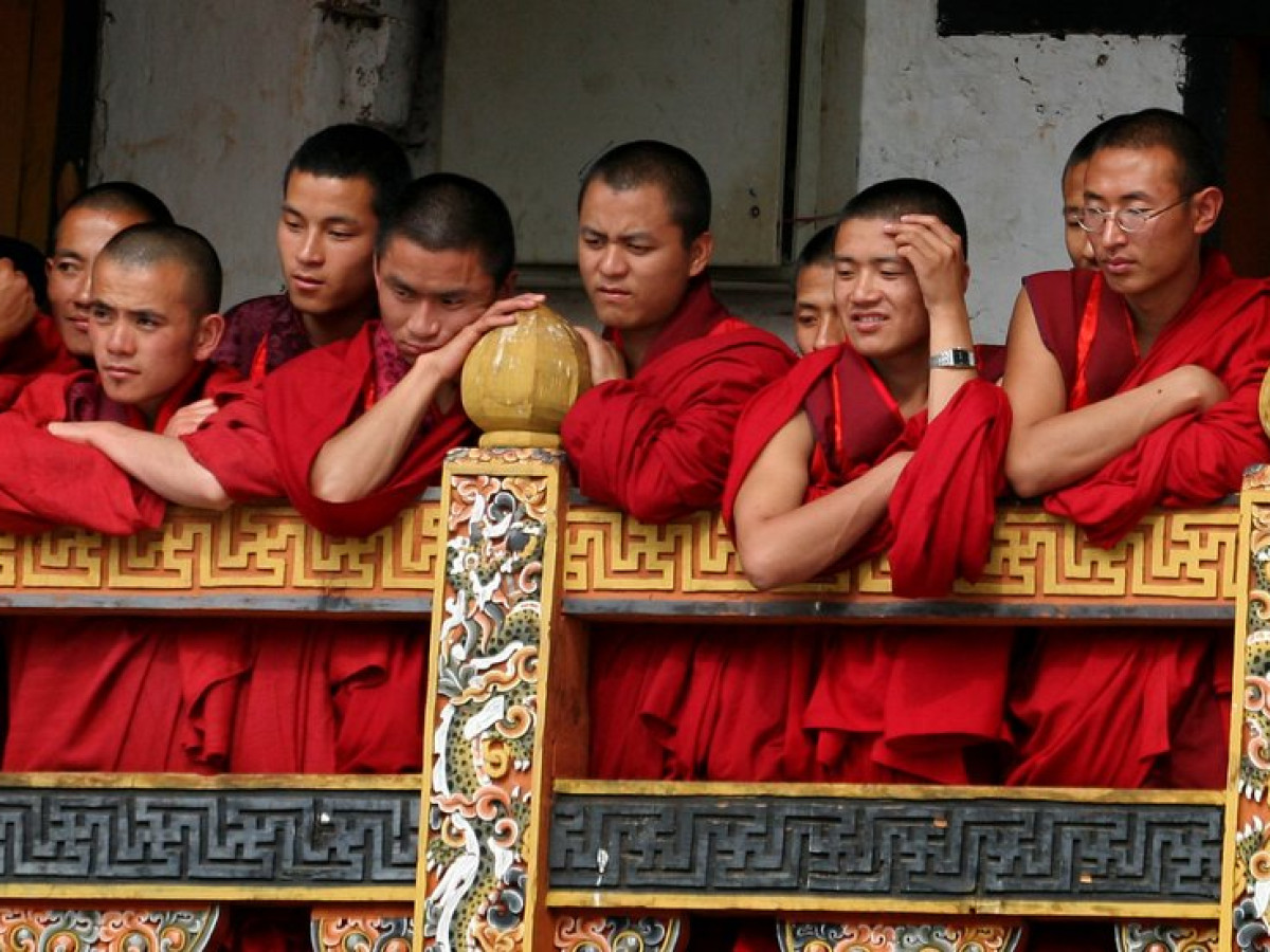 Monniken in Bhutan - Undiscovered.nl