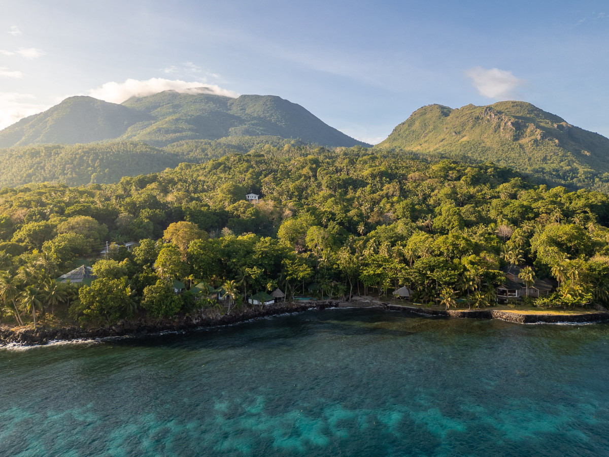 Luchtfoto van Camiguin, Filipijnen - Undiscovered.nl