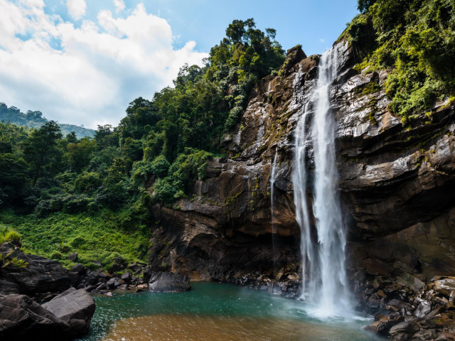 Waterval in Sri Lanka - Undiscovered.nl