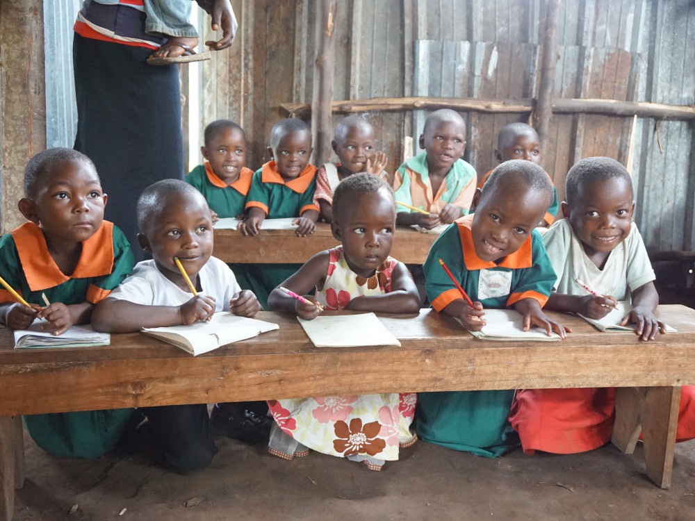 School in Bwindi Impenetrable National Park - Undiscovered.nl