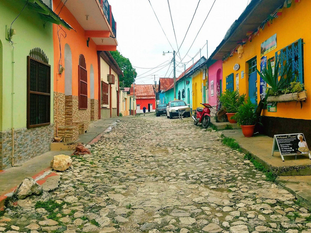 Gekleurde huisjes in Guatemala - Undiscovered.nl