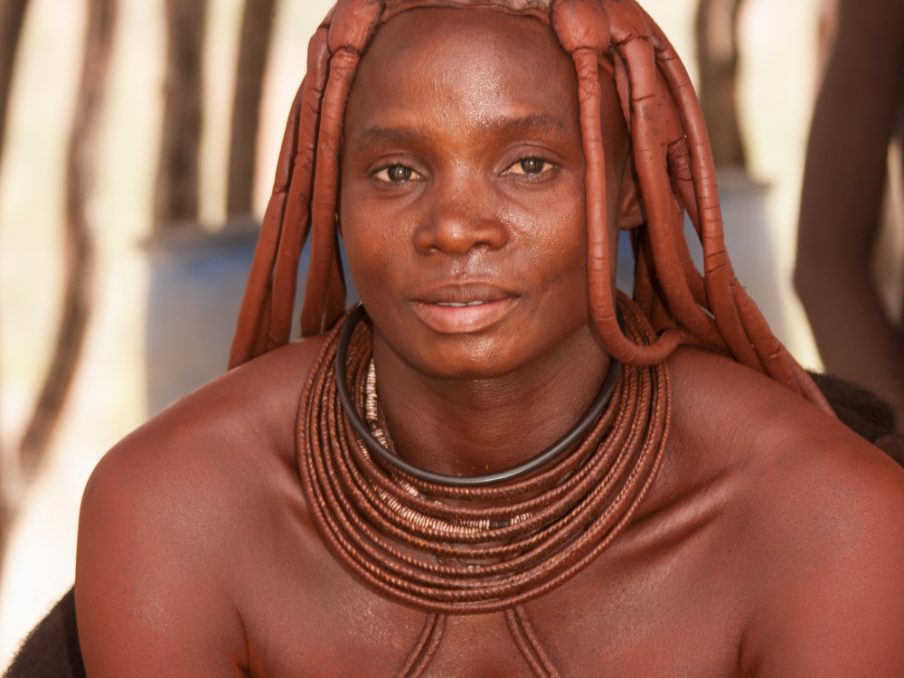 Himba vrouw in Namibië - Undiscovered.nl