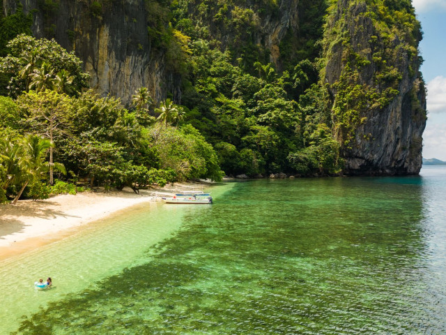 Strand in Palawan, Filipijnen - Undiscovered.nl