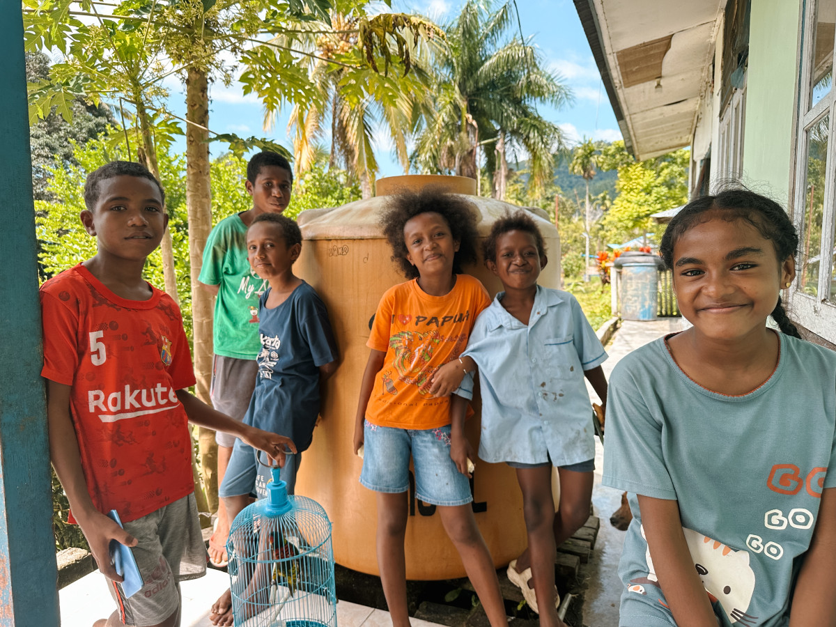 Kinderen in Lobo, Triton Bay, West-Papoea - Undiscovered.nl