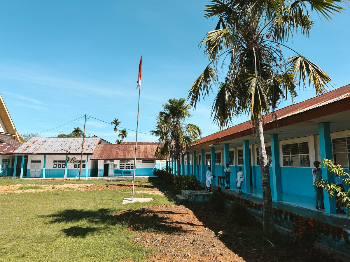 Schoogebouw in Sorong, West-Papoea - Undiscovered.nl