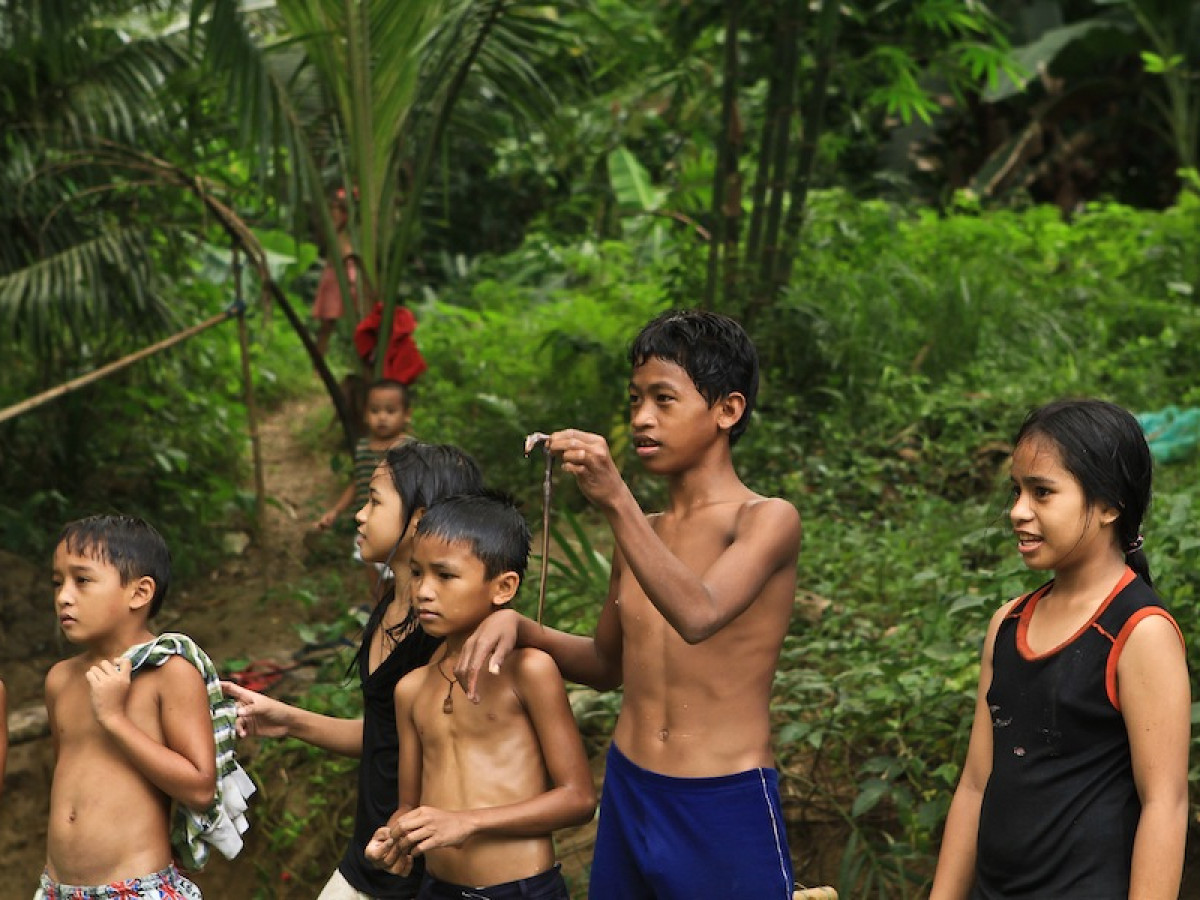 locals kinderen binnenland bohol Filipijnen - Undiscovered.nl