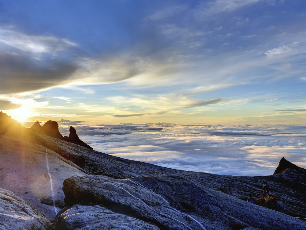 Uitzicht Mountain Kinabalu National Park, Borneo - Undiscovered.nl