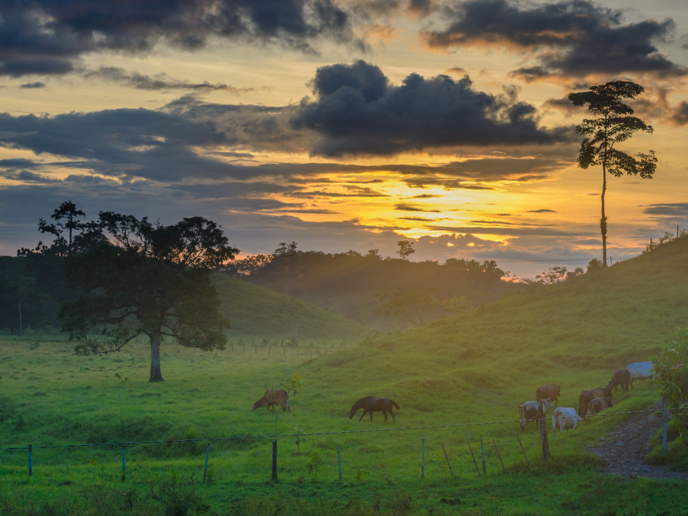 Zonsondergang in Guatemala - Undiscovered.nl