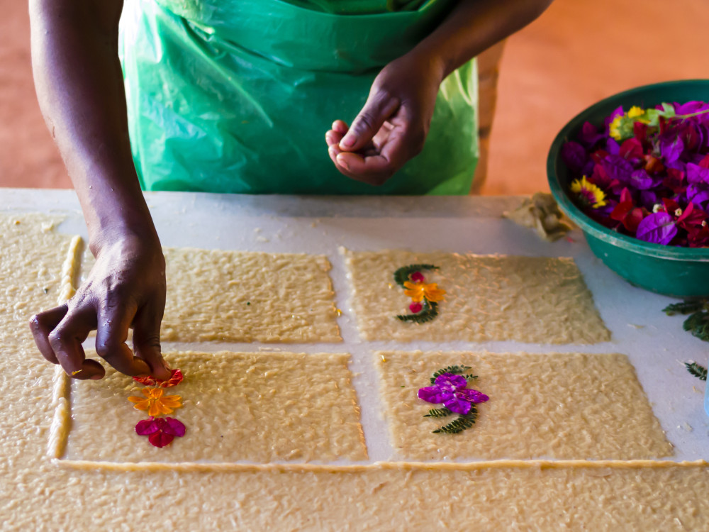 Antaimoro papier in Ambalavao, Madagascar - Undiscovered.nl