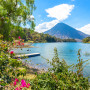 Uitzicht Lake Atitlan, Guatemala - Undiscovered.nl