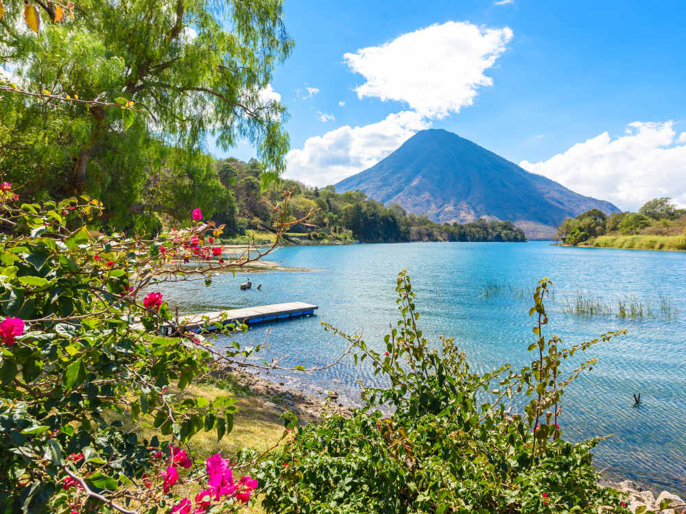 Uitzicht Lake Atitlan, Guatemala - Undiscovered.nl