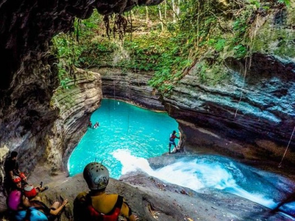 Kawasan Falls Cebu Filipijnen - Undiscovered.nl