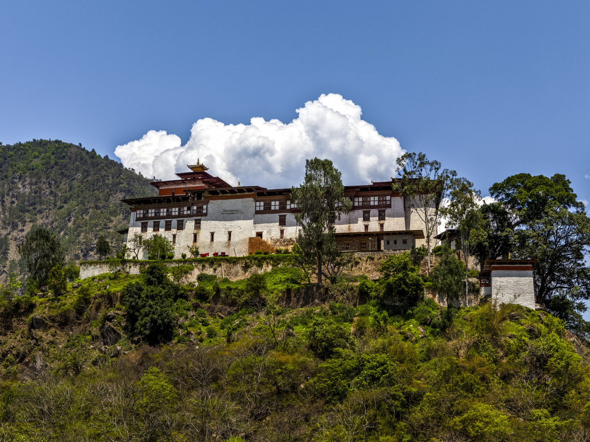 Lhuentse Dzong, Lhuentse, Bhutan - Undiscovered.nl