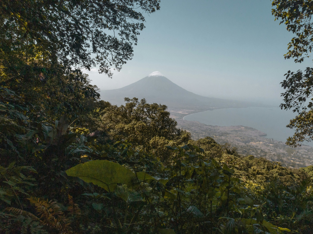 Uitzicht vanaf Maderas op Ometepe - Undiscovered.nl