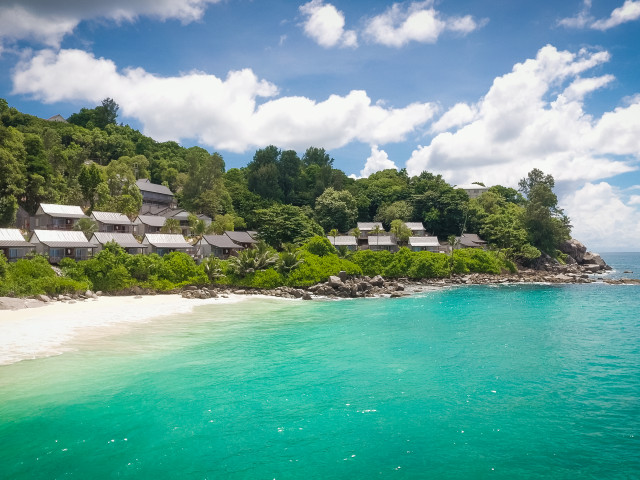 Carana Beach Mahé Seychellen - Undiscovered.nl