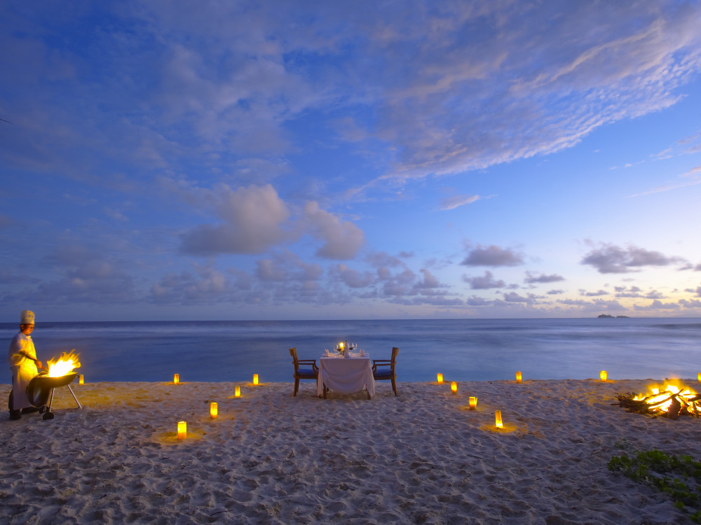 Privé diner op strand, Fregate Island Private, Seychellen - Undiscovered.nl