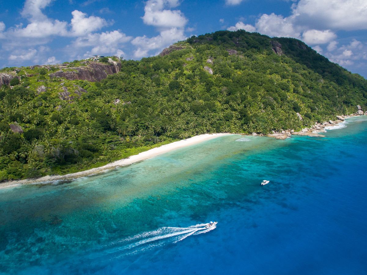 Uitzicht op Felicite Island - Undiscovered.nl