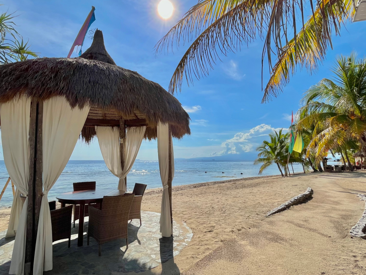 Coco Grove Beach Resort, Siquijor, Filipijnen - Undiscovered.nl