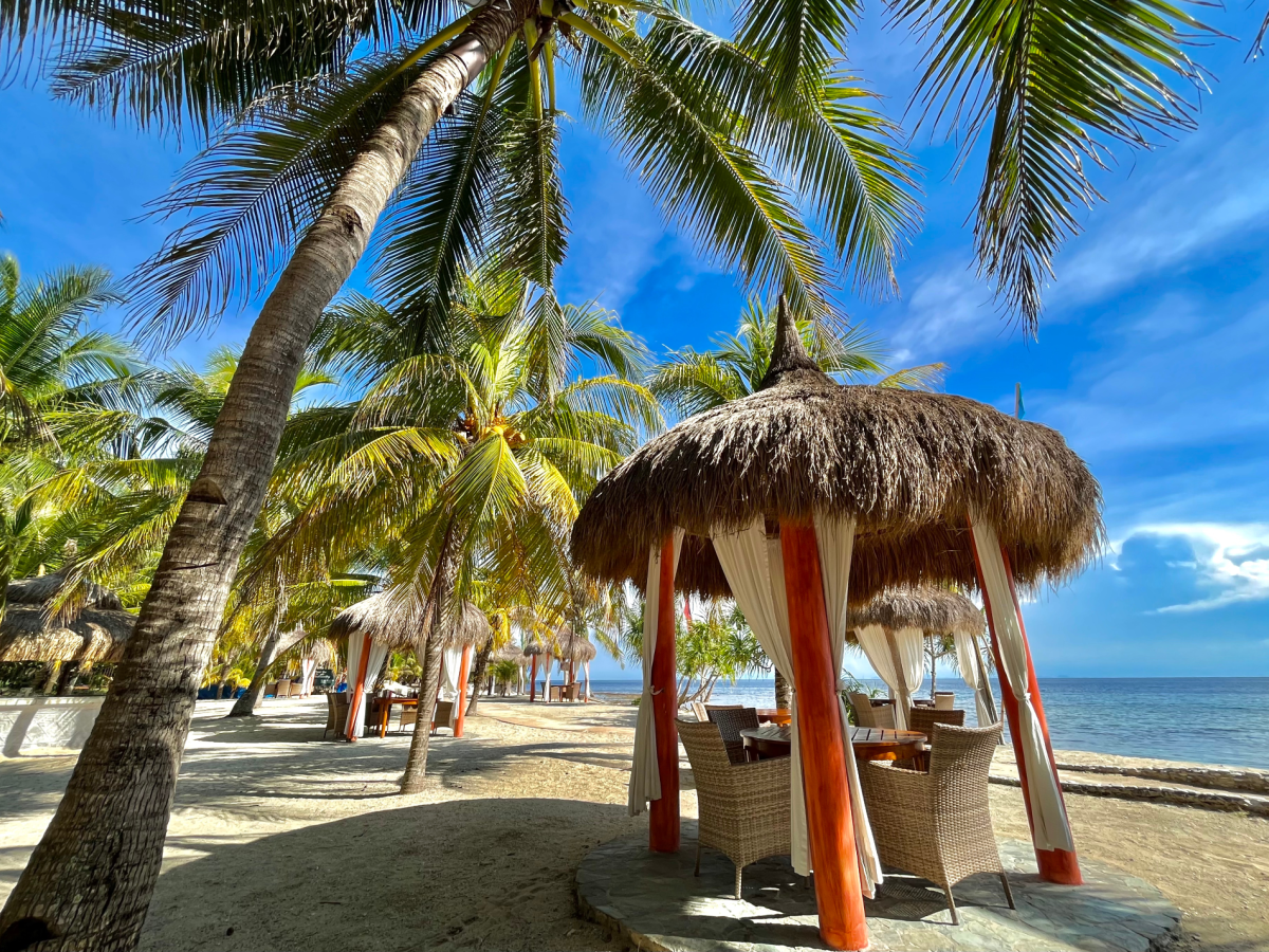 Coco Grove Beach Resort, Siquijor, Filipijnen - Undiscovered.nl