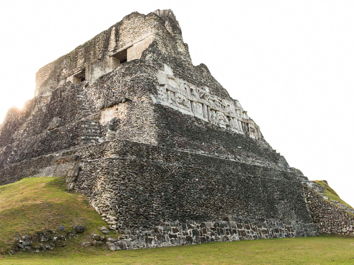 Xunantunich, Belize - Undiscovered.nl