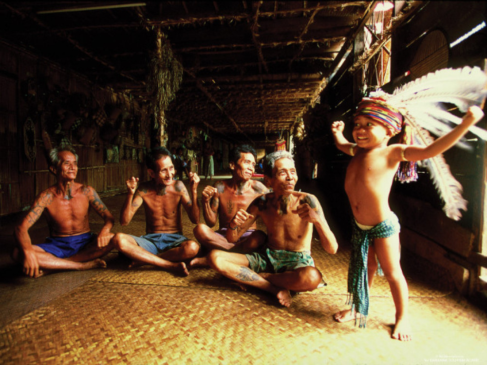 Locals in Batang Ai National Park, Borneo - Undiscovered.nl