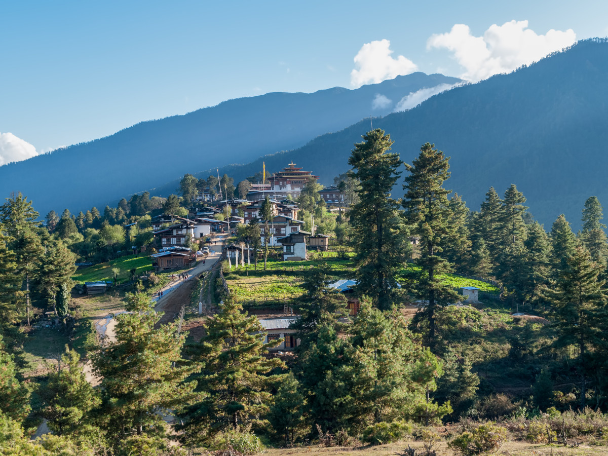 Gangtey klooster in de Phobjikha Vallei in Bhutan - Undiscovered.nl