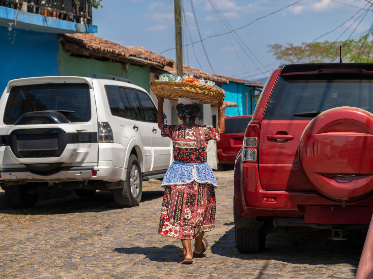 Vrouw in El Salvador - Undiscovered.nl