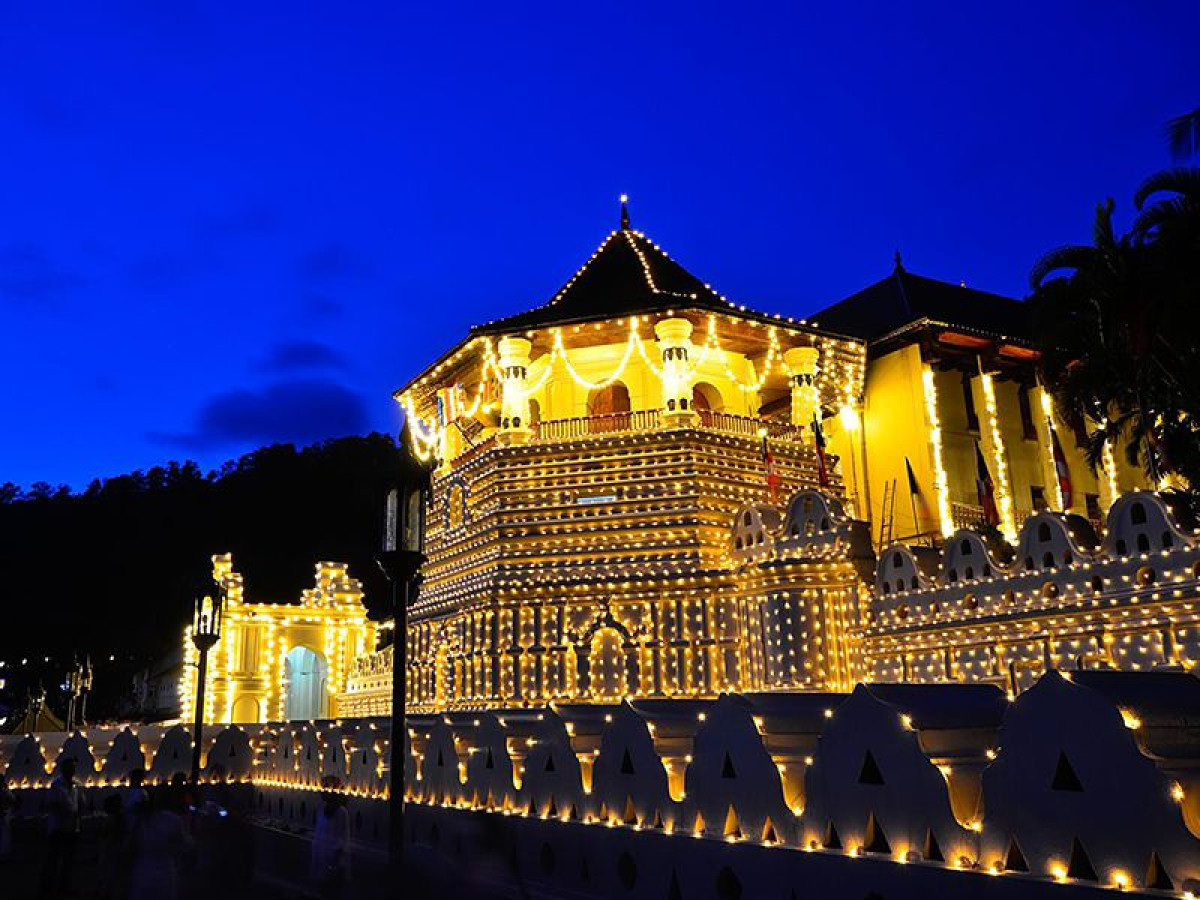 Tempel van de tand, Kandy, Sri Lanka - Undiscovered.nl