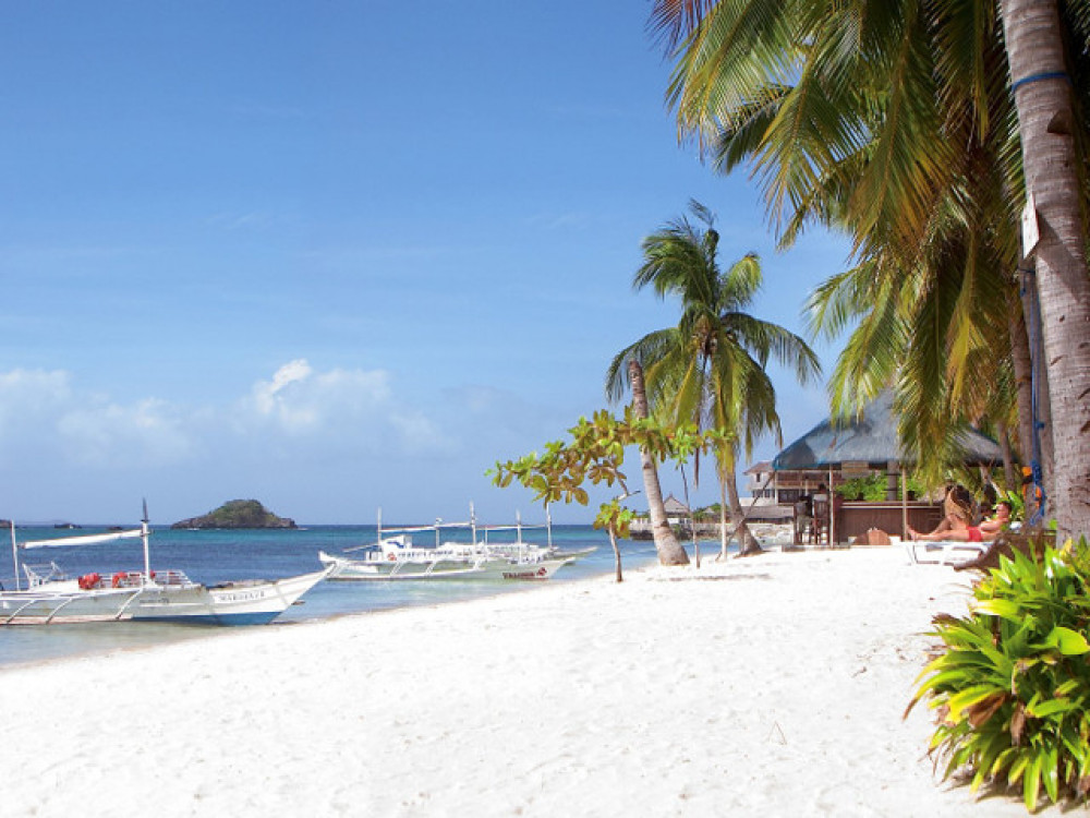 White Beach Malapascua Island Filipijnen - Undiscovered.nl