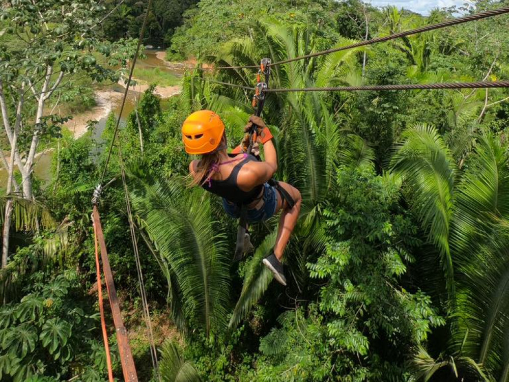 Ziplinen Cayo District, Belize - Undiscovered.nl