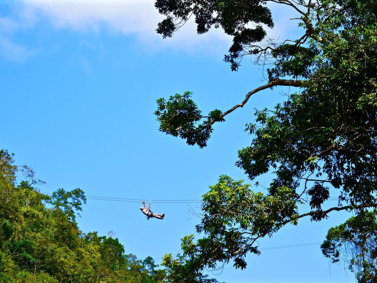 Ziplinen Belize Cayo District - Undiscovered.nl