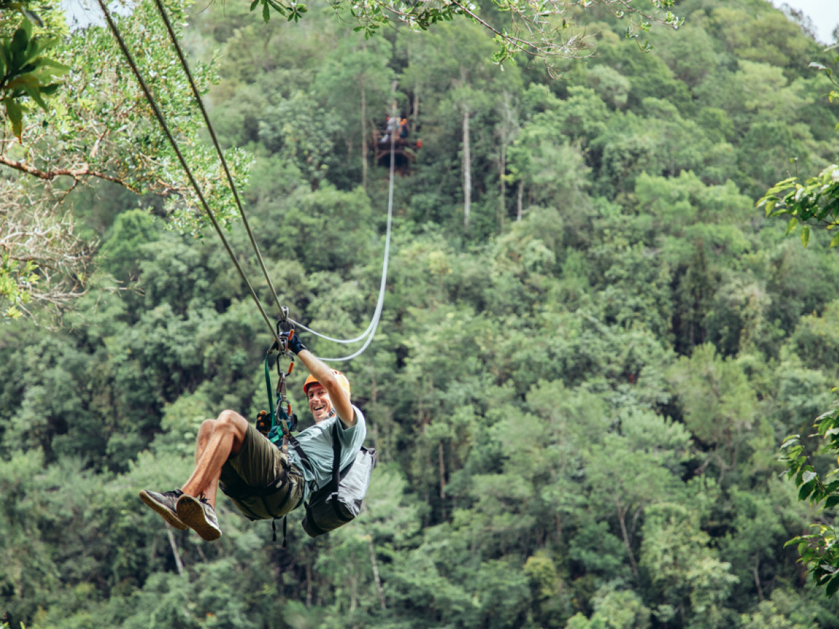 Ziplinen Belize Cayo District - Undiscovered.nl