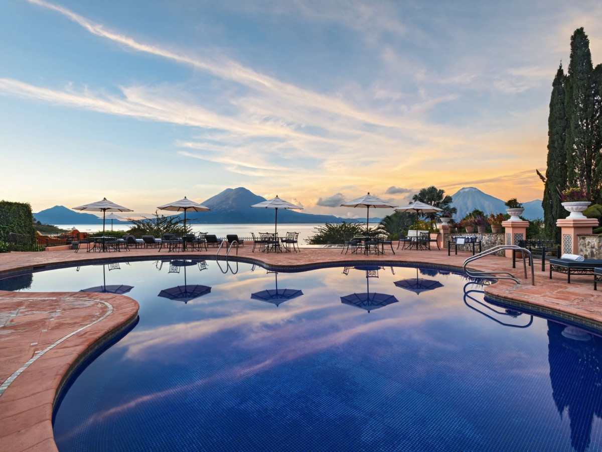 Zwembad Hotel Atitlan, Guatemala - Undiscovered.nl